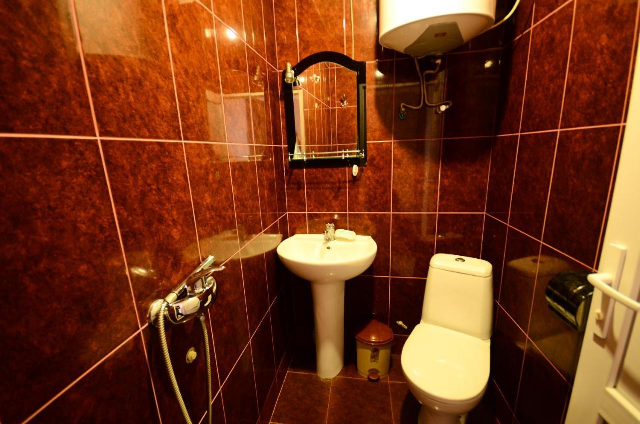 Hotel Peria Батуми Екстериор снимка